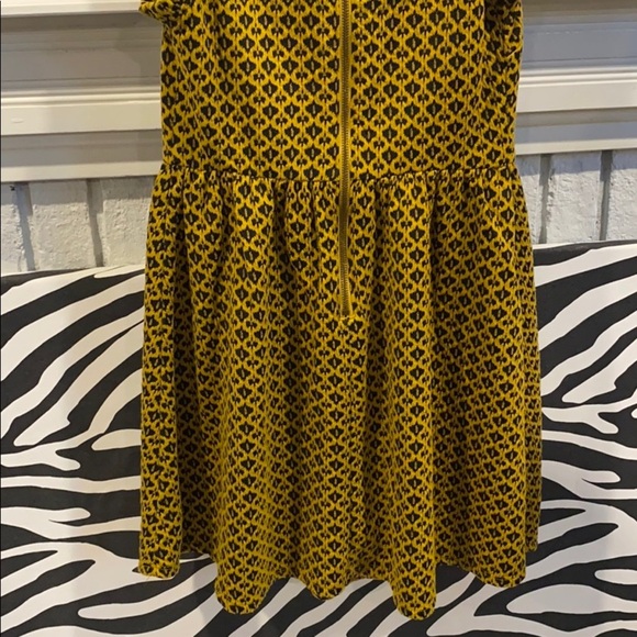 Yellow and Black Print Sleeveless Dress. Small - Picture 7 of 7